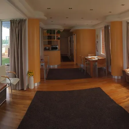 아파트 Galerius Harmony Penthouse